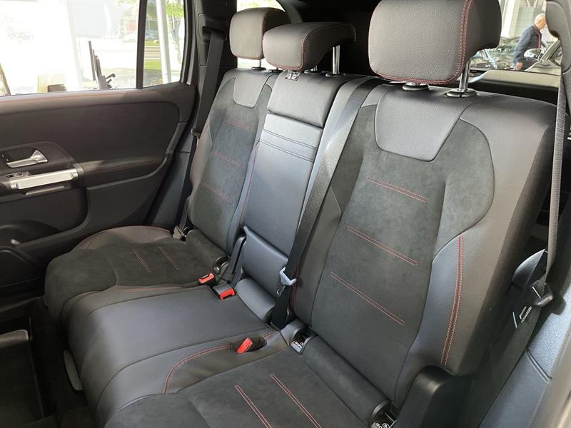 mercedes-benz GLB250 2022 - 31