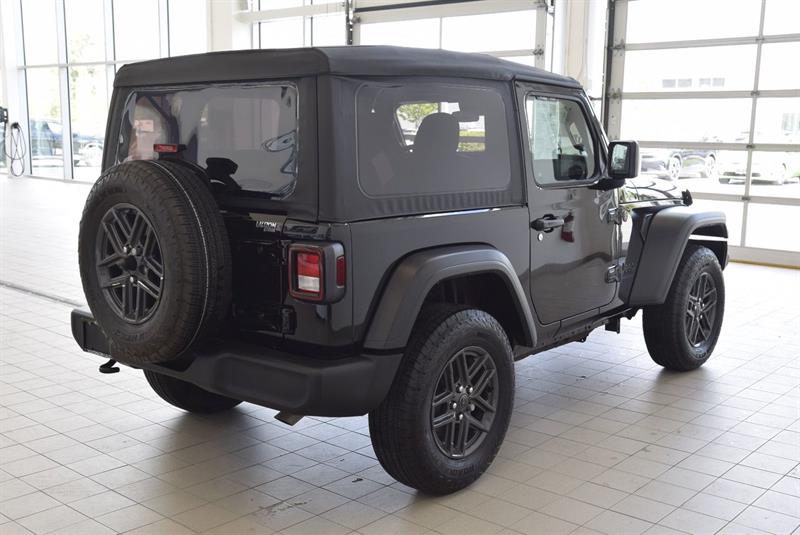 jeep Wrangler 2025 - 12