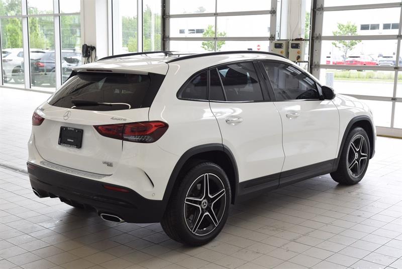 mercedes-benz GLA 2023 - 11