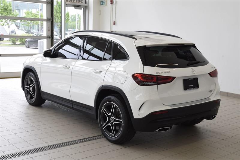 mercedes-benz GLA 2023 - 12