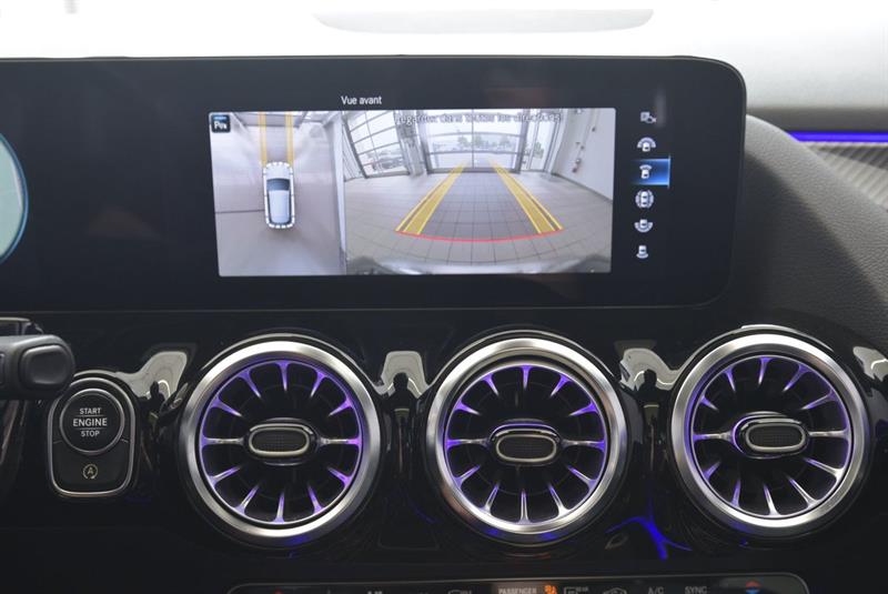 mercedes-benz GLA 2023 - 26