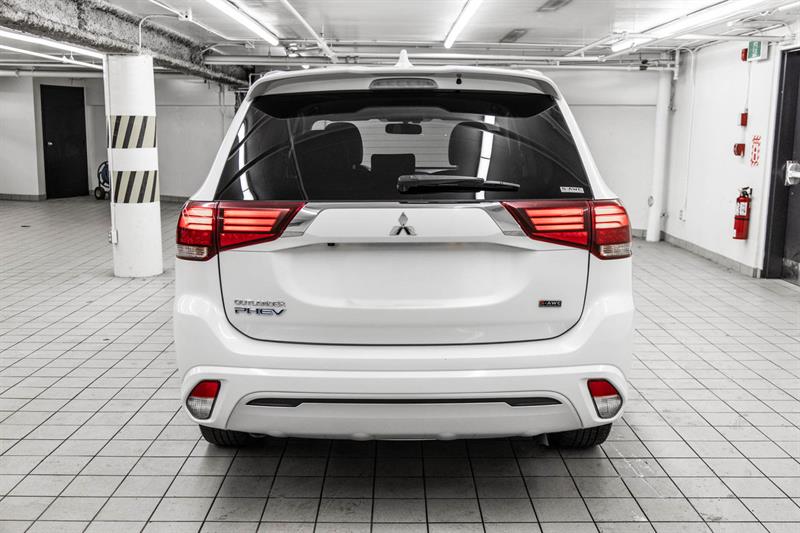 mitsubishi Outlander rechargeable 2022 - 5