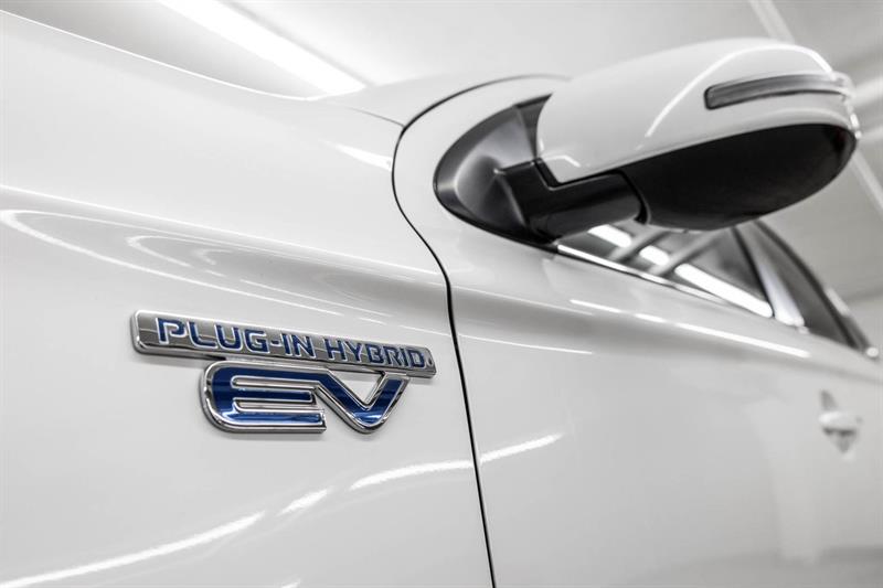 mitsubishi Outlander rechargeable 2022 - 12