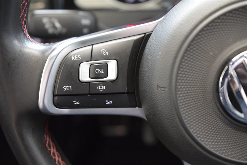 volkswagen Golf GTI 2019 - 24