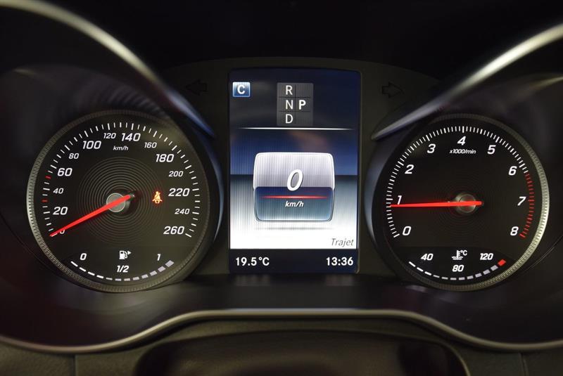 mercedes-benz GLC 2019 - 25