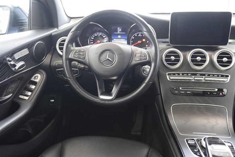mercedes-benz GLC 2019 - 26