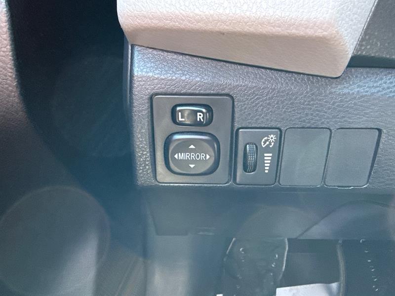 toyota Corolla 2015 - 26