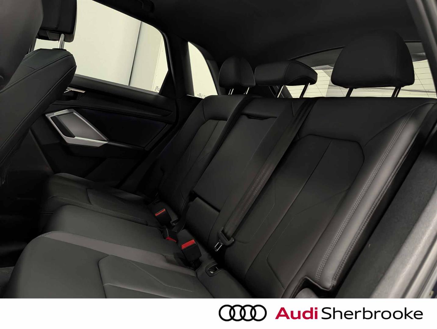 audi Q3 2023 - 11