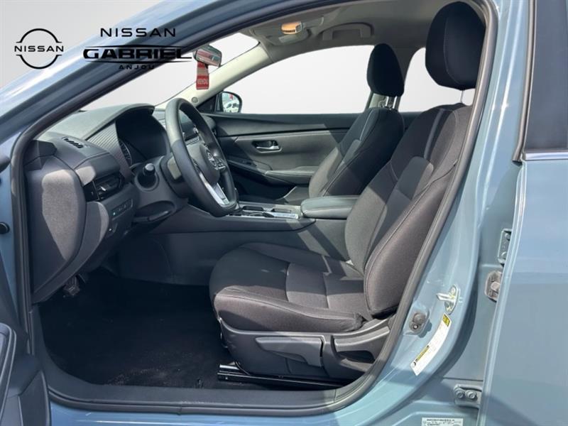nissan Sentra 2024 - 9