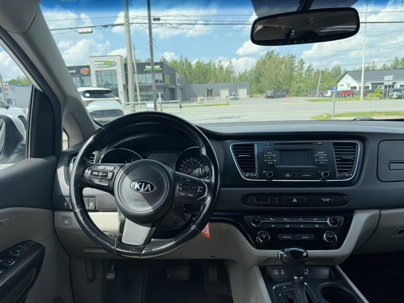 kia Sedona 2016 - 7