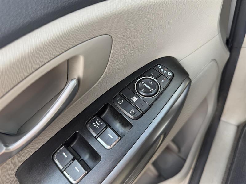 kia Sedona 2016 - 9