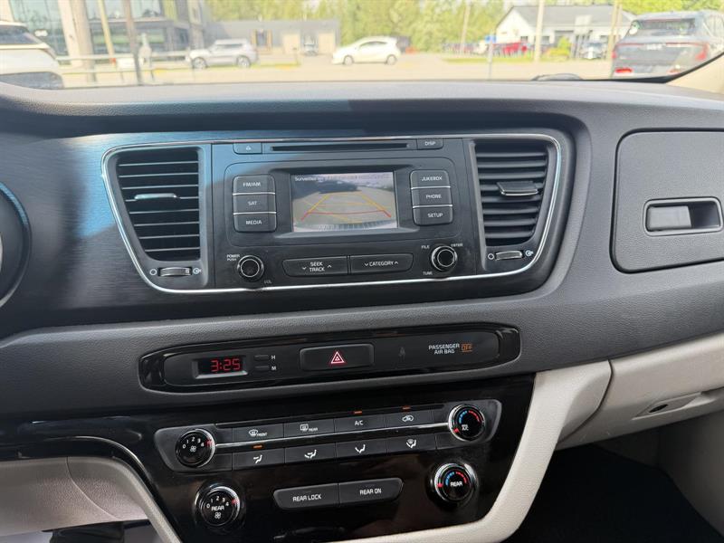 kia Sedona 2016 - 12