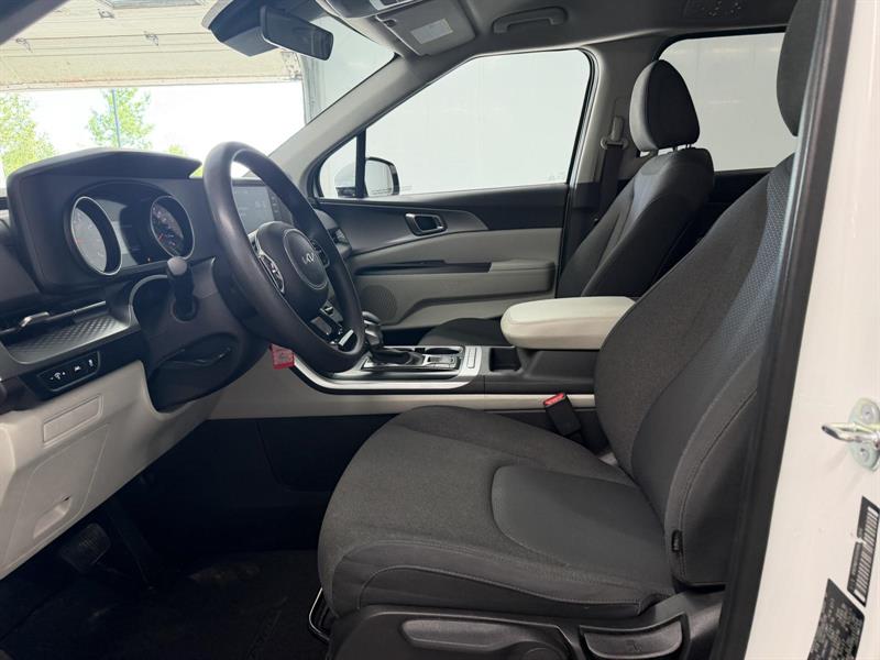 kia Carnival 2024 - 11