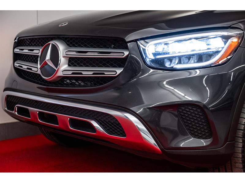 mercedes-benz GLC300 2022 - 3