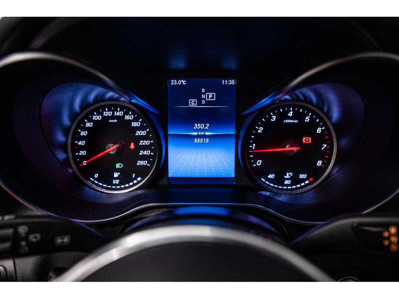 mercedes-benz GLC300 2022 - 15