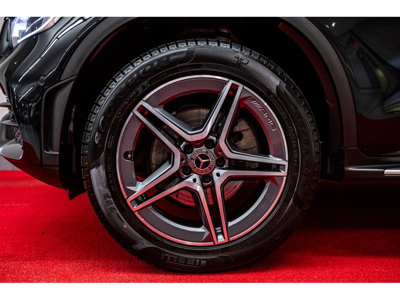 mercedes-benz GLC300 2022 - 4