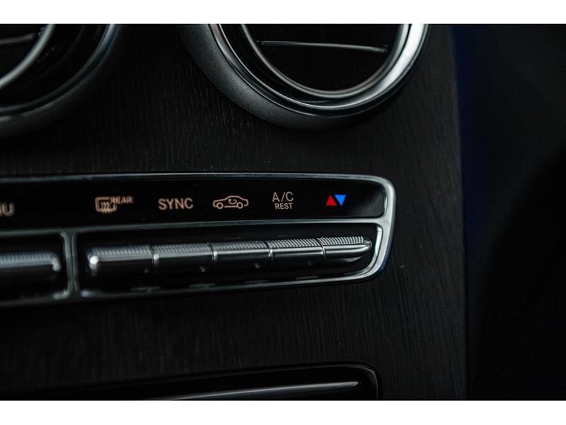 mercedes-benz GLC300 2022 - 23