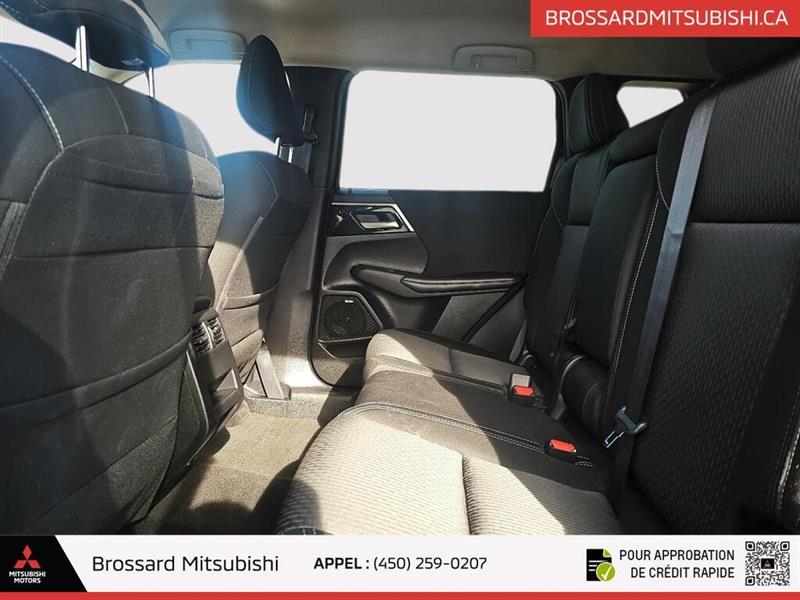mitsubishi Outlander 2025 - 12