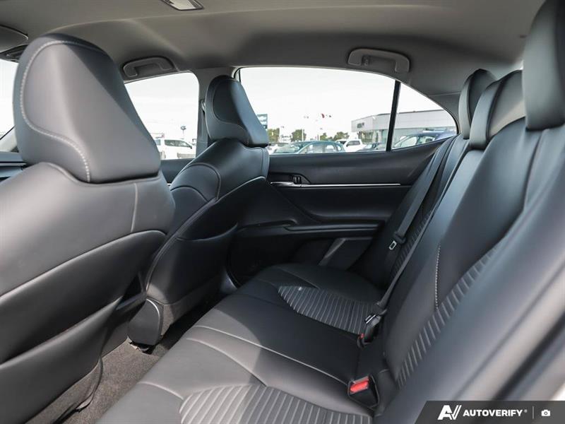 toyota Camry 2024 - 26