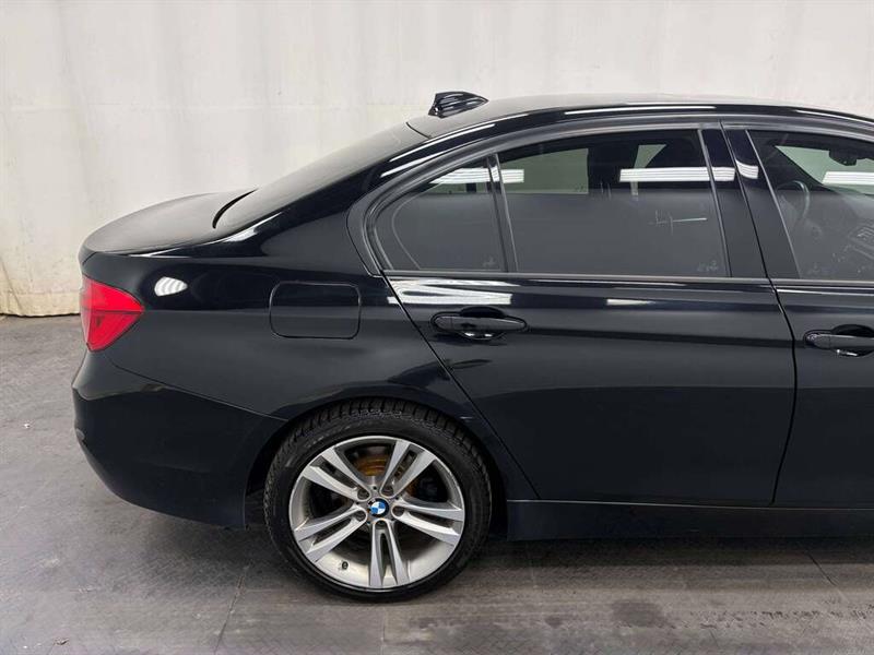bmw 335i 2018 - 12