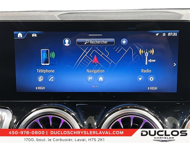 mercedes-benz GLB250 2024 - 24