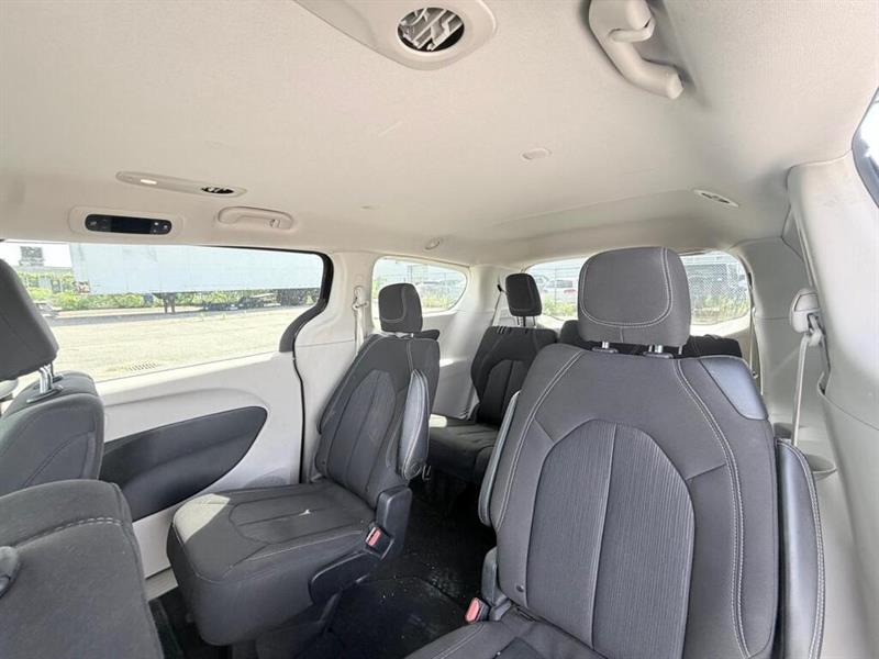 chrysler Grand Caravan 2022 - 7