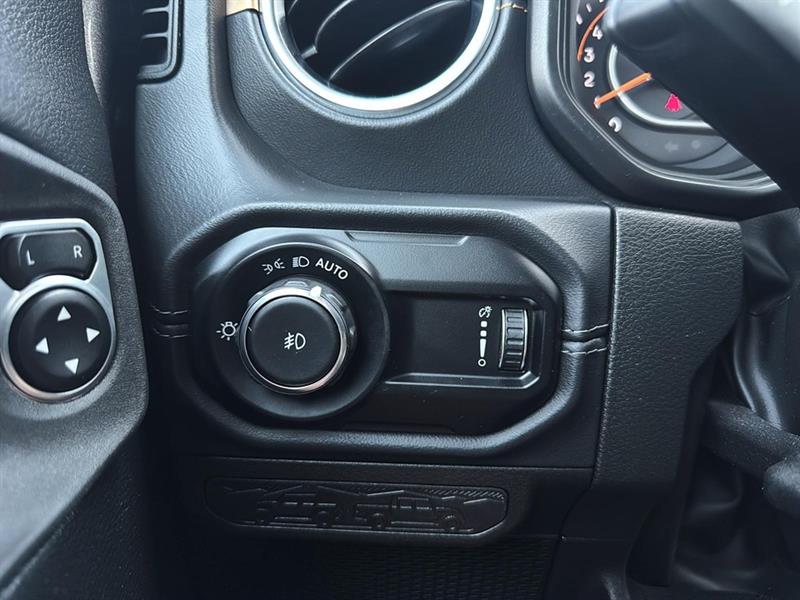 jeep Wrangler 2025 - 24
