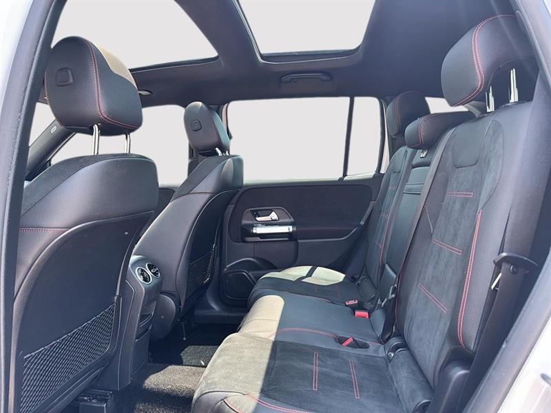 mercedes-benz GLB 2023 - 17
