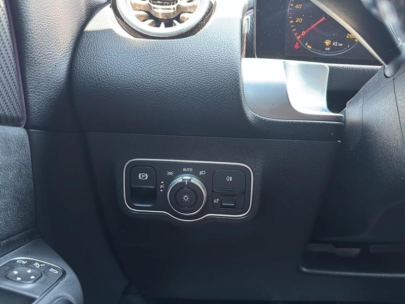 mercedes-benz GLB 2023 - 24