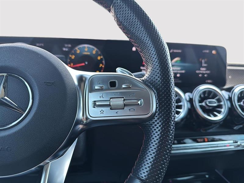 mercedes-benz GLB 2023 - 26