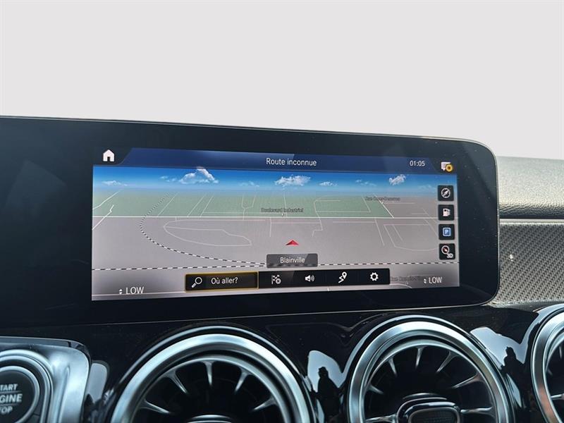 mercedes-benz GLB 2023 - 32