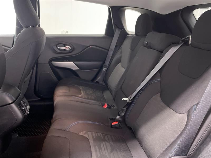 jeep Cherokee 2019 - 18