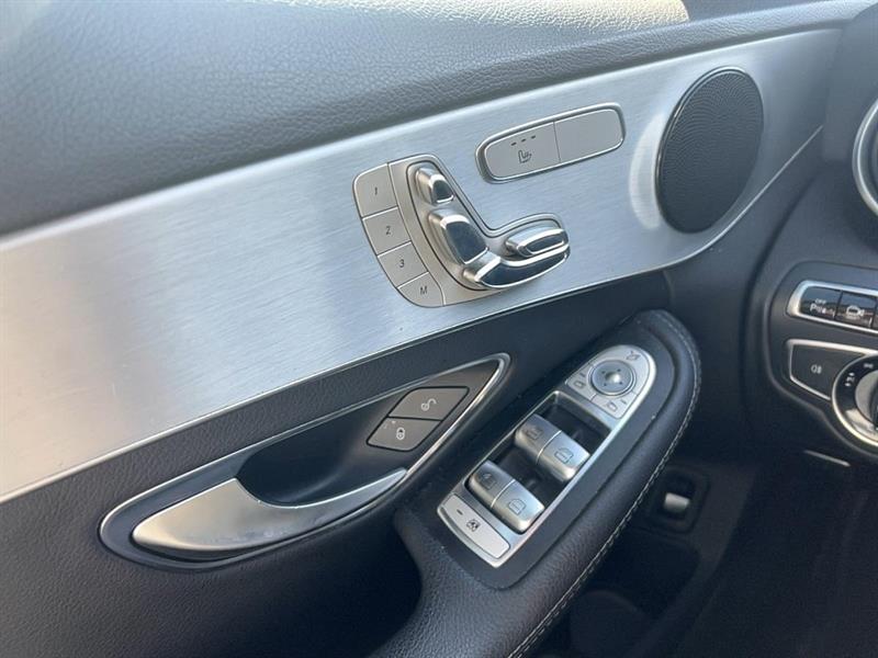 mercedes-benz C 300 2017 - 17