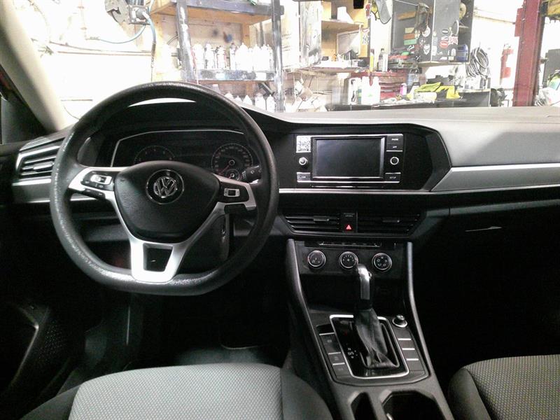 volkswagen Jetta 2019 - 14
