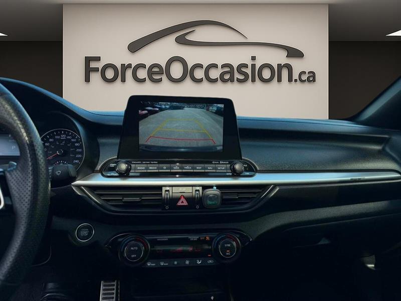 kia Forte 2021 - 16
