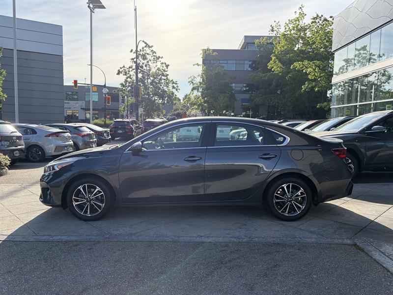 kia Forte 2023 - 2