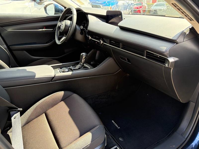 mazda Mazda3 2024 - 12