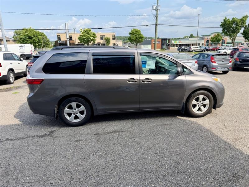 toyota Sienna 2017 - 4