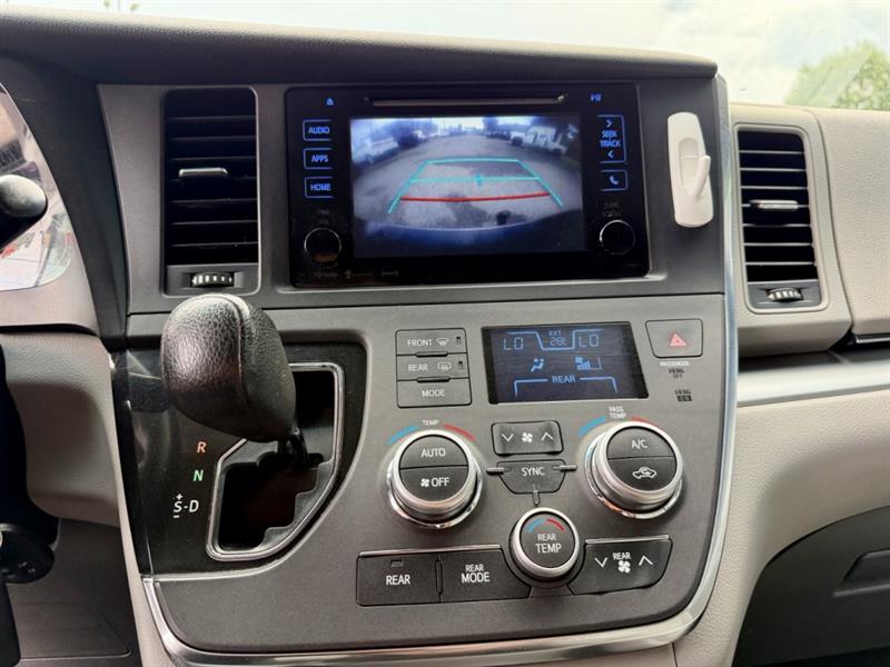 toyota Sienna 2017 - 15