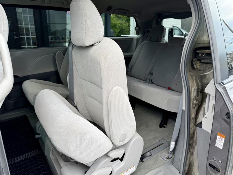 toyota Sienna 2017 - 17