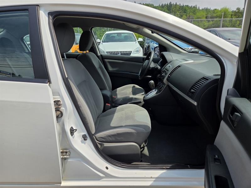 nissan Sentra 2011 - 16