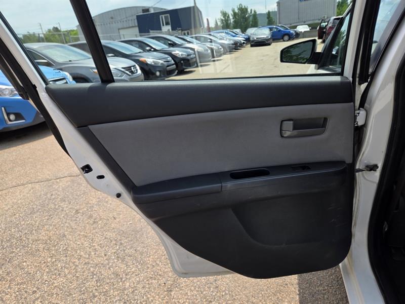 nissan Sentra 2011 - 19