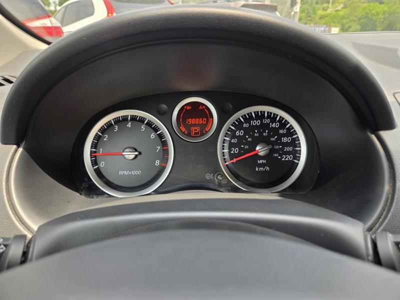 nissan Sentra 2011 - 26