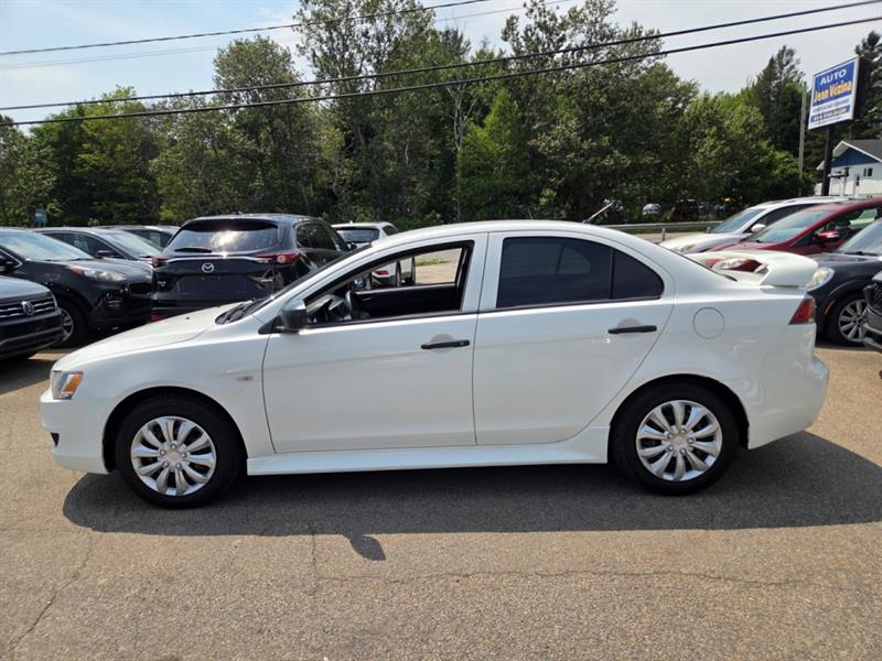 mitsubishi Lancer 2015 - 9