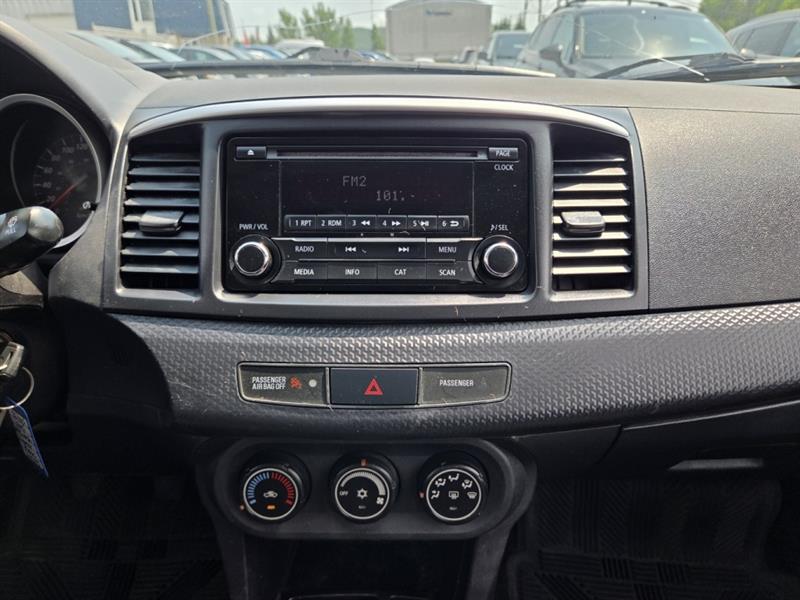 mitsubishi Lancer 2015 - 25