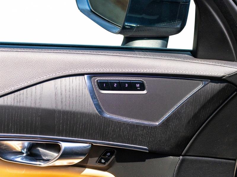 volvo XC90 2020 - 24