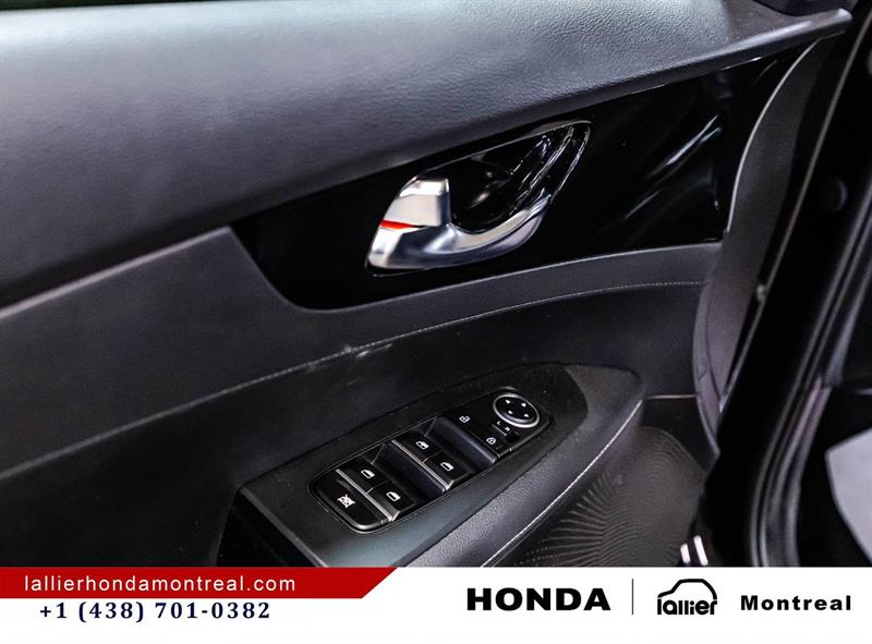 kia Forte 2023 - 11