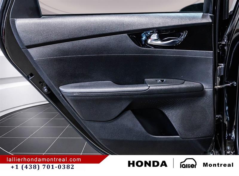 kia Forte 2023 - 12