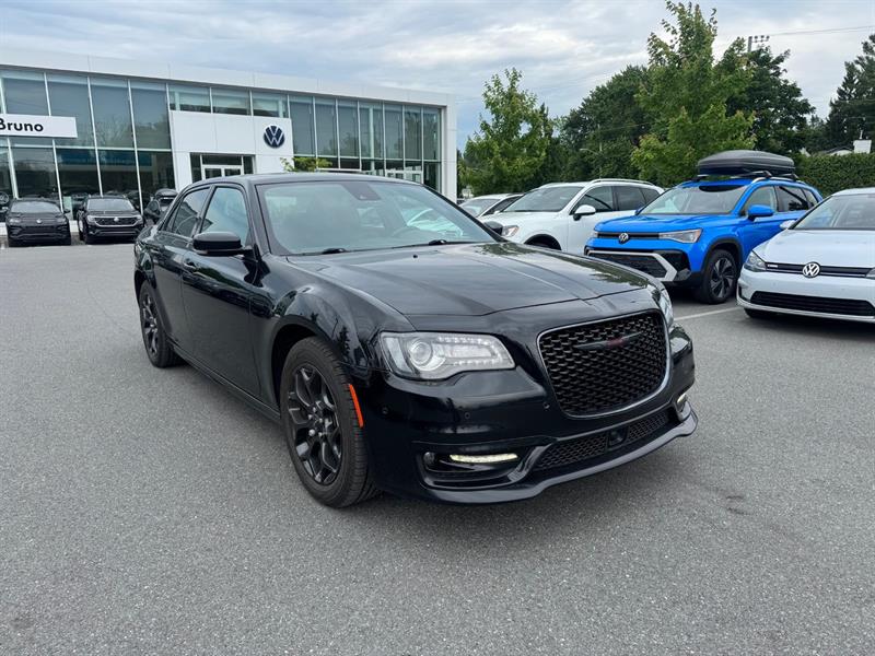 chrysler 300 2022 - 4