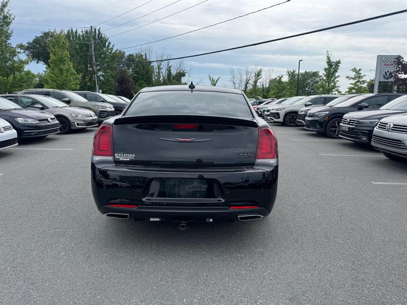 chrysler 300 2022 - 7